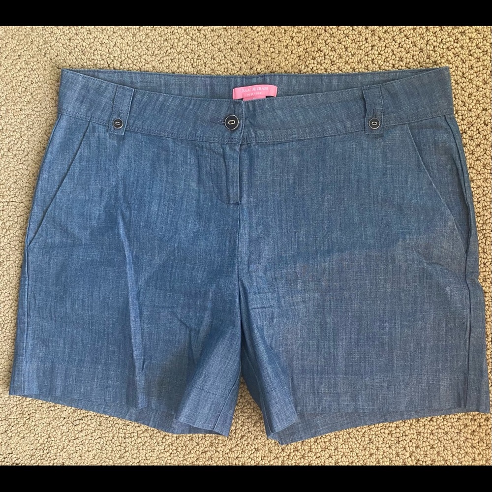 NWOT Isaac Mizrahi Lightweight Denim Shorts